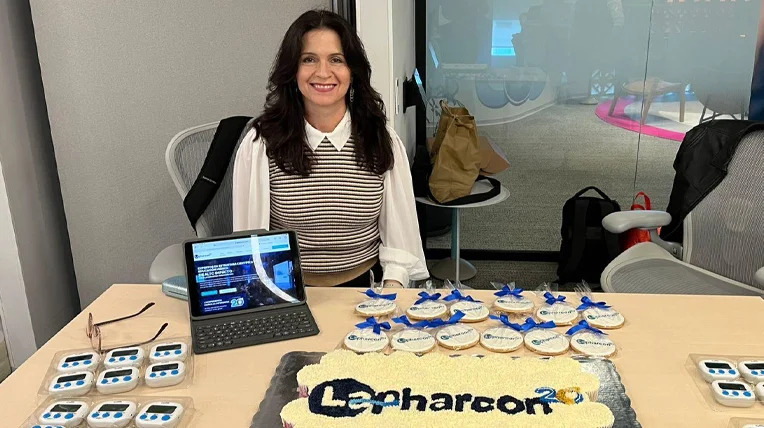 20 años de Lapharcon celebrando su trayectoria en eventos médicos y científicos